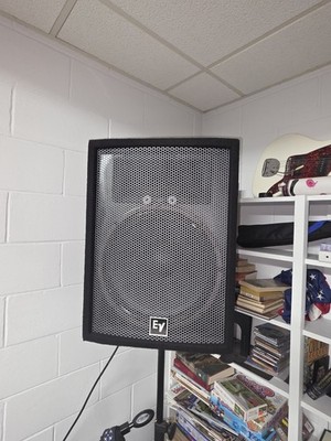 Yamaha EMX 512 SC Mixer With EV 250 Watt Speakers Cords Amd