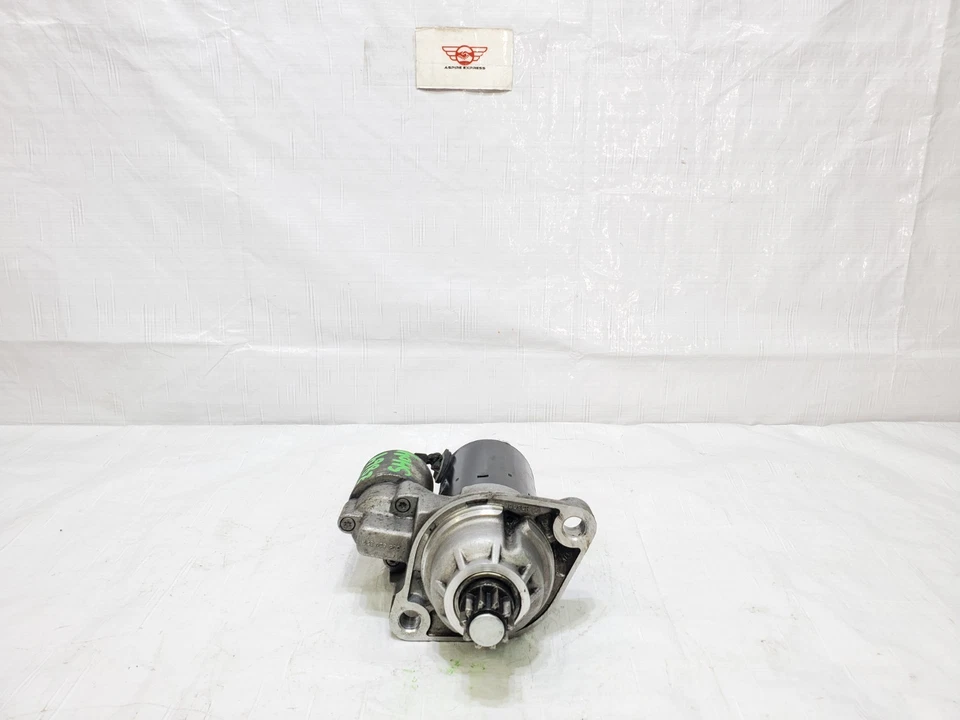 Motor de arranque Volkswagen Golf GTI 2006-2014 OEM 02M-911-023-G Foto 2 de 4