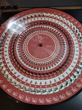 Mariah Carey – Merry Christmas 30th Anniversary Zoetrope Vinyl | Limited Edition