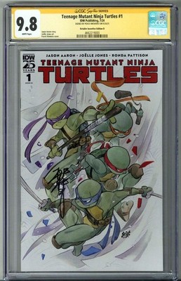 TEENAGE MUTANT NINJA TURTLES #1 CGC 9.8 SS SIGNED PEACH MOMOKO 1