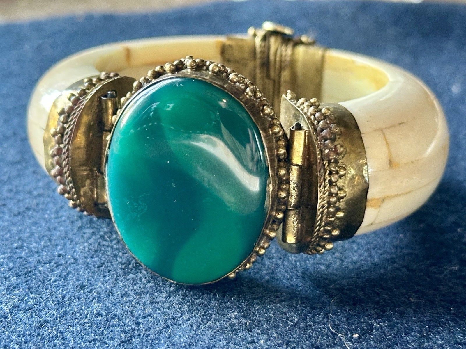 Handcrafted Bone Bangle Bracelet Brass Detail Gre… - image 3