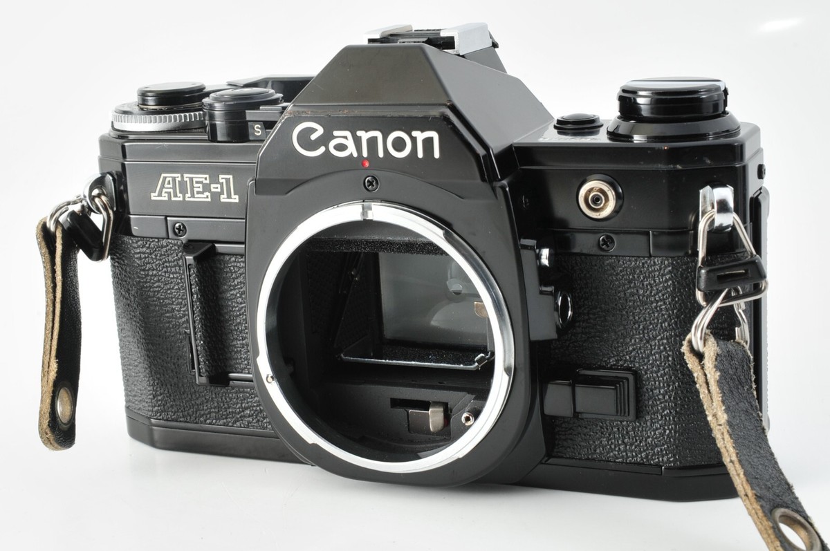 Canon AE-1 35mm Film Camera NEW FD 28mm f2.8 +100-300mm f5.6