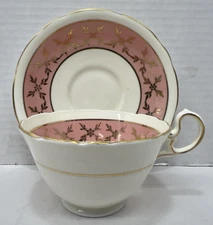 Aynsley Fine Bone China England Pink Gold Florals Teacup Saucer coffee