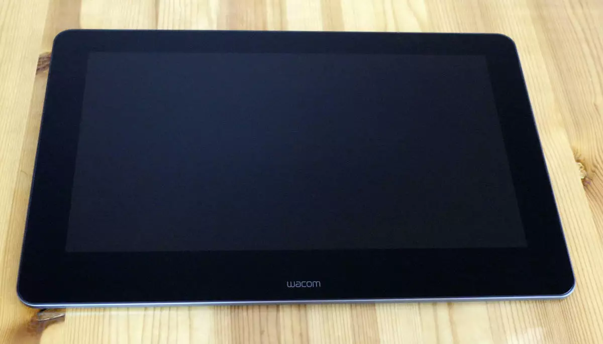 Wacom Cintiq Pro DTH-1620/AK0 Graphics LCD Pen Tablet 15.6 inch w