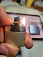 Vintage RONSON MINI-ROVER FASHION SET LIGHTER (working)