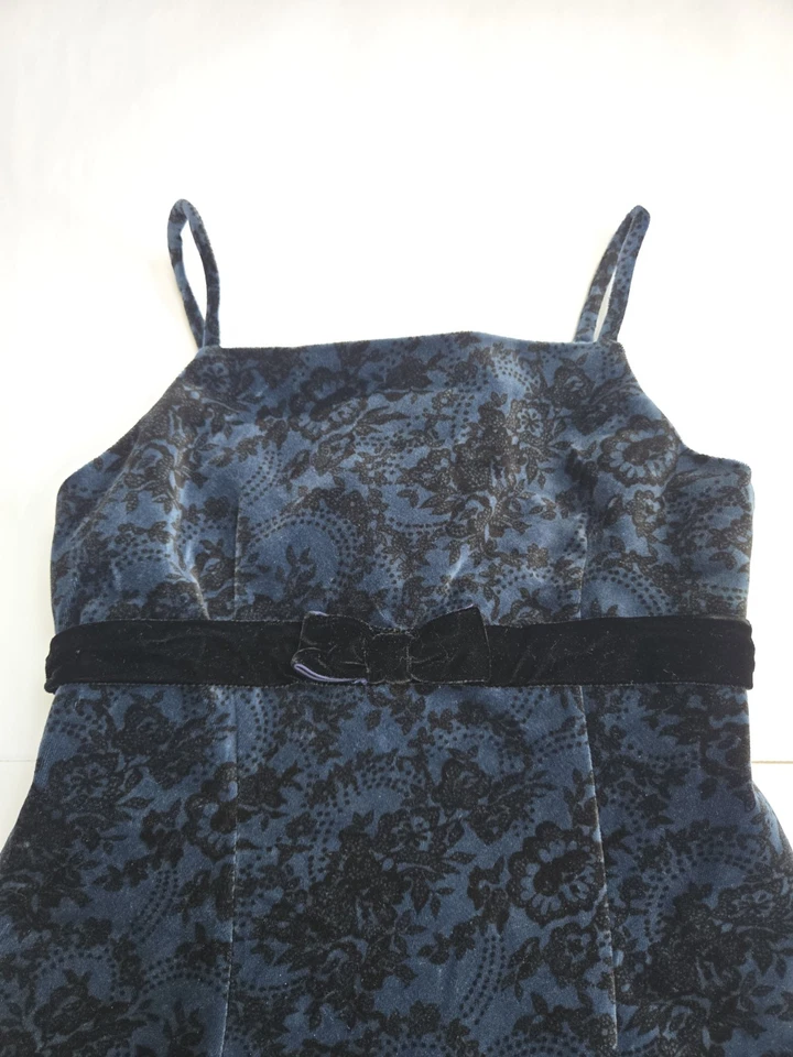 Vestido de terciopelo azul oscuro con correa de espagueti HELENA para niña talla 12 Foto 3 de 4