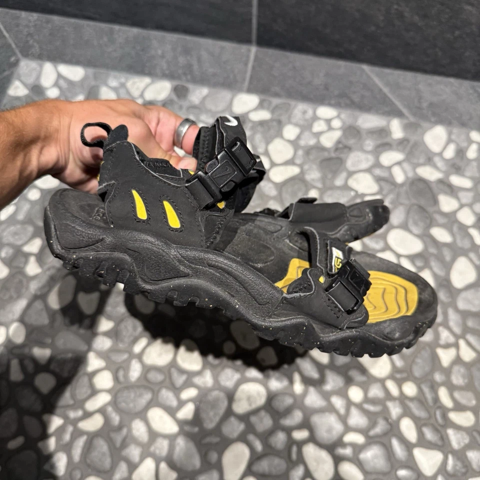 Nike Mujer Zapatos Air ACG Deschutz Talla 9M Sandalia Atlética Senderismo Usado Foto 2 de 4