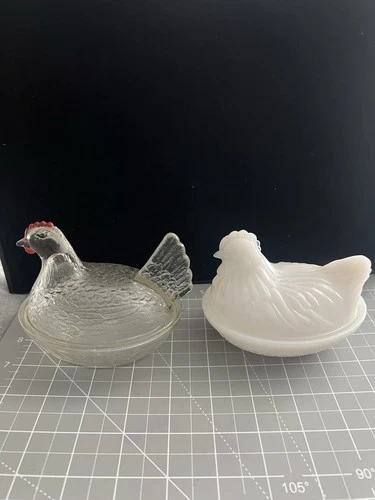 Vintage Indiana Hen On A Nest Clear With Red, Hazel Atlas Hen On A Nest Set Of 2