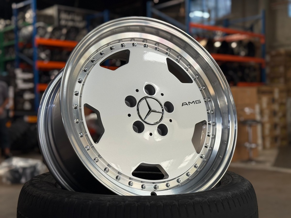 New 17x8 ET25 Aero Classic Mercedes AMG Design Silver 5x112 (5