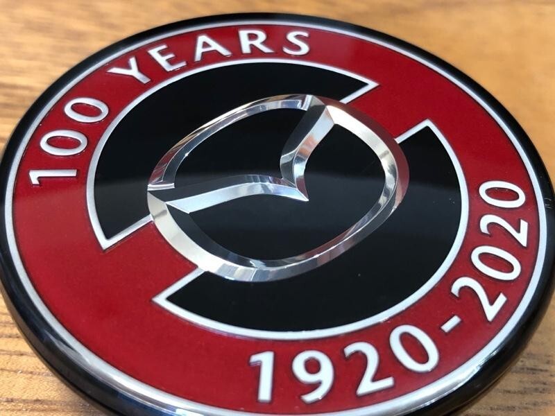 Mazda 100周年記念エンブレム 4個セット BP11-37-190 Mazda BP11-37-190 Mazda3 Genuine100th Anniversary Wheel
