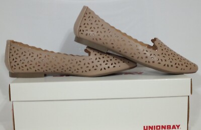 Unionbay Women's Comfort Wallace Pointy Cut Out Flat Shoe Beige Size 6.5 M