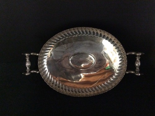 Solid 800 Silver Handled Fluted 12” Bowl - 345 Grams - Picture 6 of 9