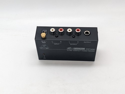 NO CABLE Behringer PP400 ultra-compact phono to line level turntable preamp - Picture 3 of 13