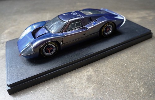 Ford GT40 MK IV 1967 Exoto Racing Legends Standox Kyalami flash y vitrina - Imagen 4 de 11