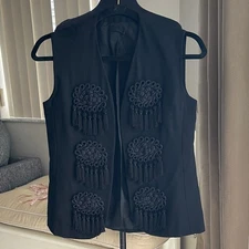 Ara de rey bullina Elegant Black Vest with Decorative Accents S