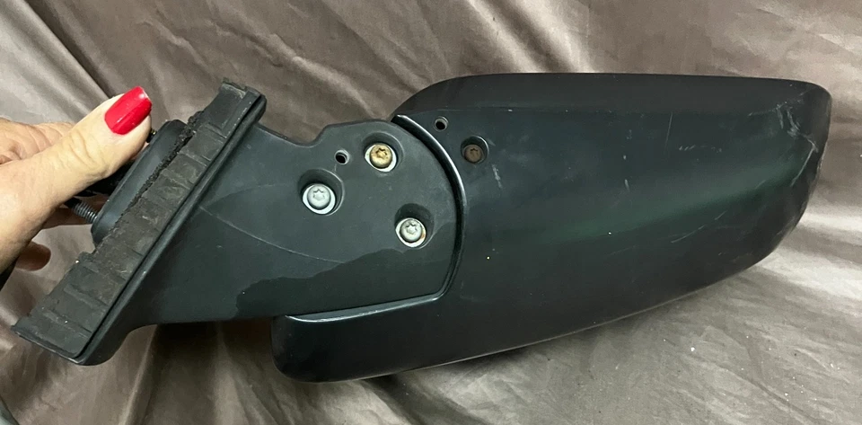 OEM, SIDE MIRROR ASSEMBLY, RH PASSENGER, BLACK, 2009 TOYOTA SIENNA - Image 3 of 4