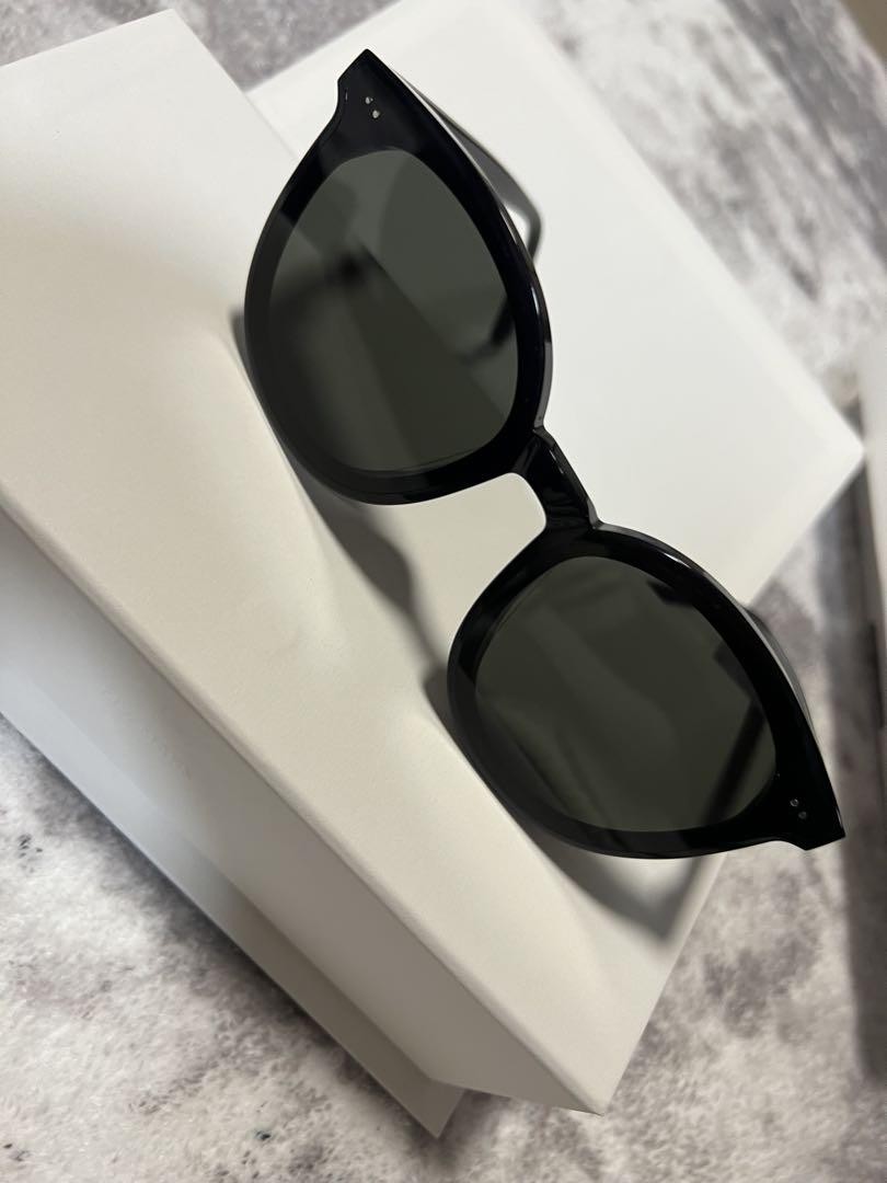 GENTLE MONSTER キャットアイサングラス Glitz 02(VYG) | Gentle Monster