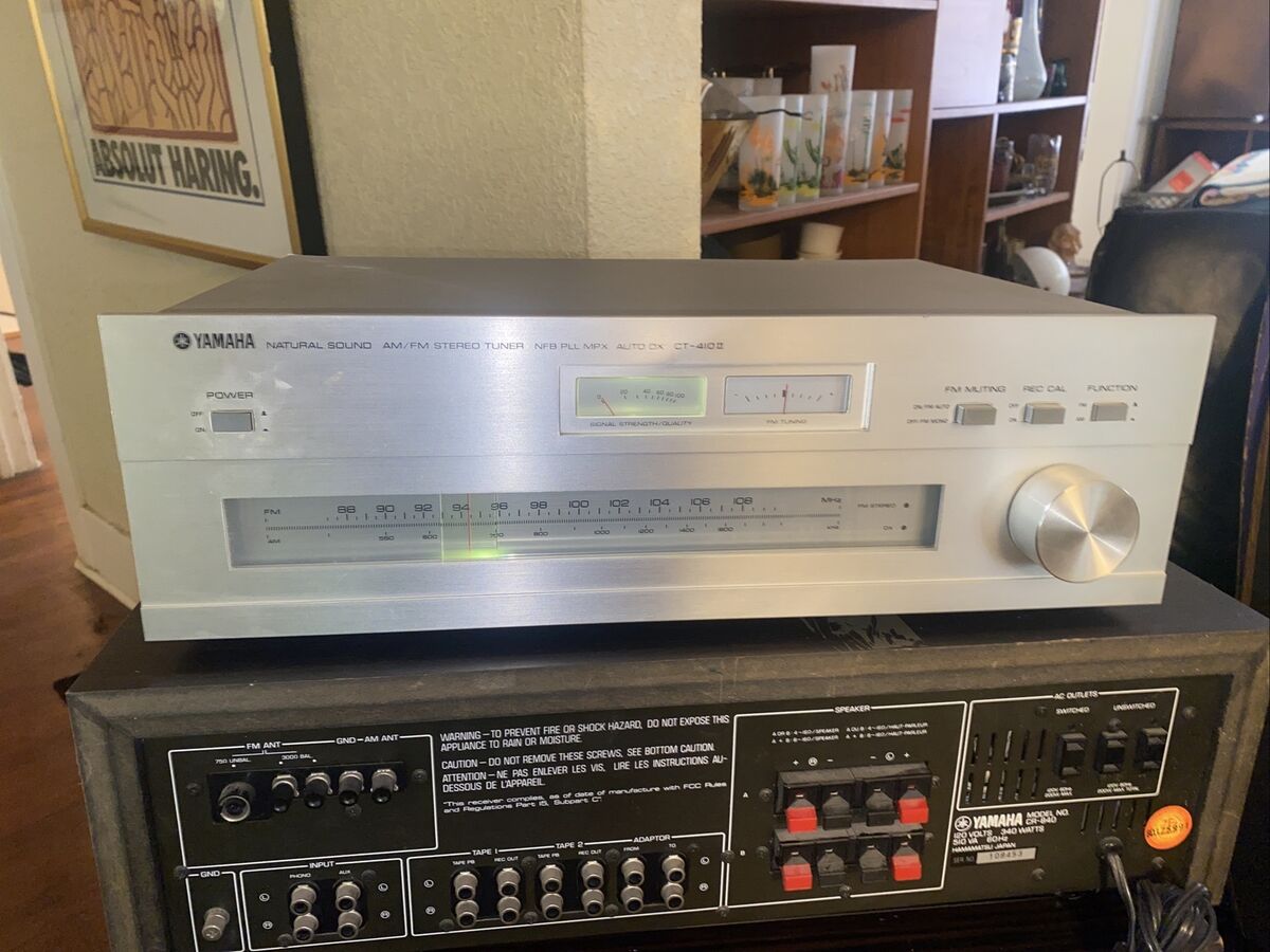 Vintage Yamaha CT-410 II Natural Sound AM/FM Stereo Tuner in Vintage Yamaha CT-410 II Natural Sound AM/FM Stereo Tuner in