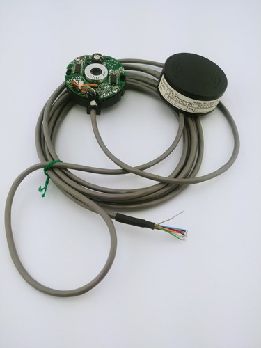 ENCODER, 500 LINE, DIGITAL DEVICE P/N S-1209-500-2;  W/ 10 FEET OF CABLE - Picture 1 of 3