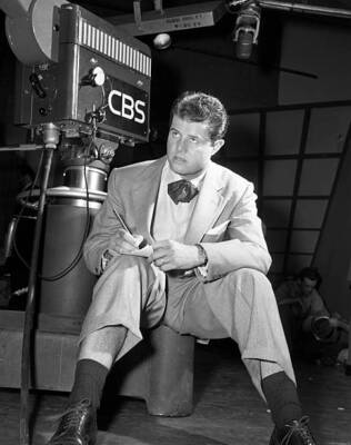 Radio personality Fred Robbins host of televisions Adventures in 1940s Old Photo