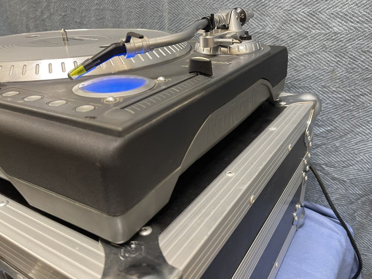 NUMARK TTX PROFESSIONAL DIRECT-DRIVE TURNTABLE w/ Road Ready NUMARK TTX PROFESSIONAL DIRECT-DRIVE TURNTABLE w/ Road Ready