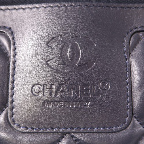 CHANEL CC SHW CoCo Cocoon Handbag Lambskin Leather Navy/Silver - Picture 6 of 14