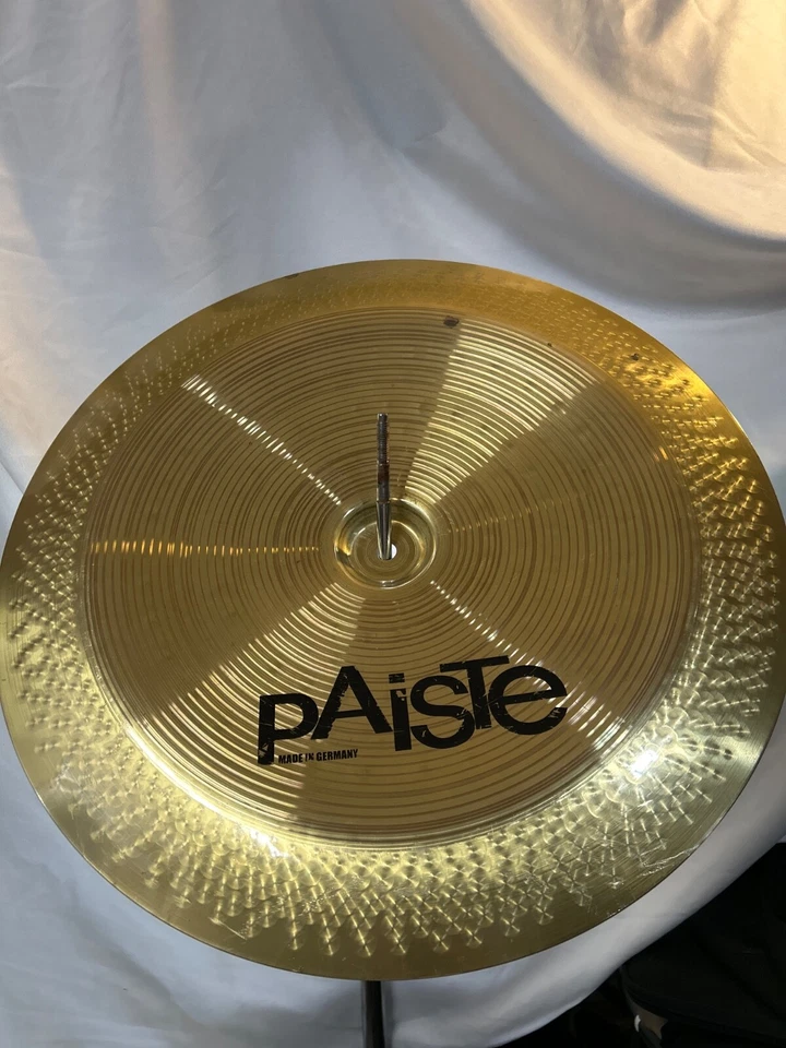 Platillo de China Paiste PST3 18" Foto 4 de 4