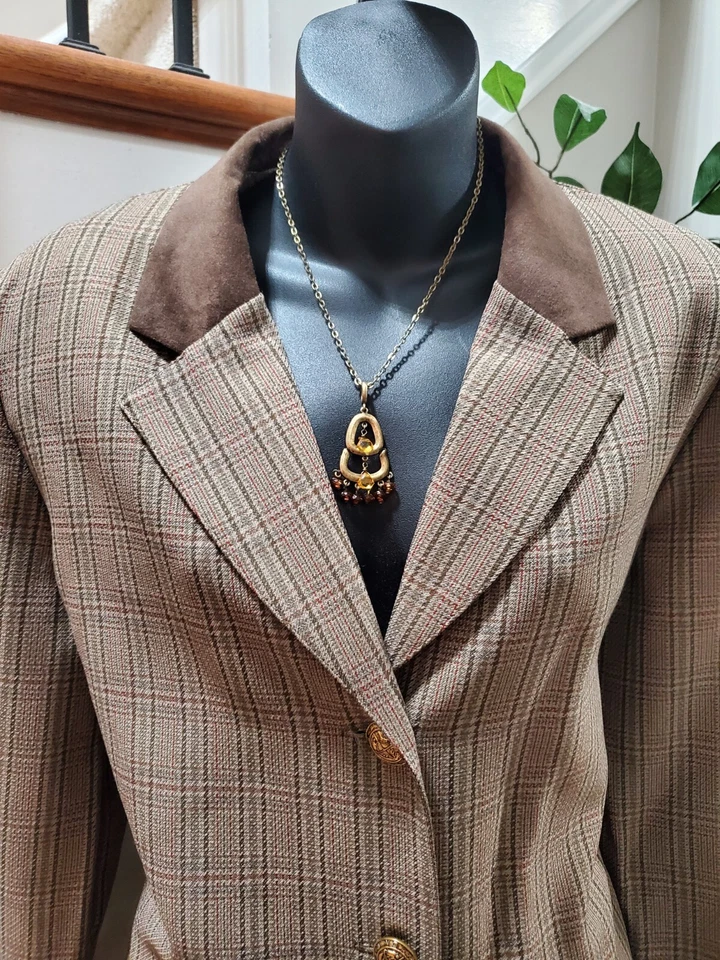 Blazer y pantalón para mujer Alfred Dunner marrón poliéster manga larga traje de 2 piezas 10 Foto 3 de 4