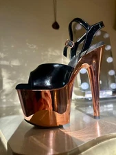 Pleasers Adore Platform Heels – Size 6 – Black Patent & Rose Gold Chrome (New in