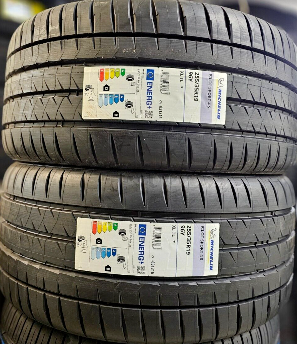 2X MICHELIN PILOT SPORT 4S 255/35 ZR19 XL 96Y BMW* TYRES 255 35 19