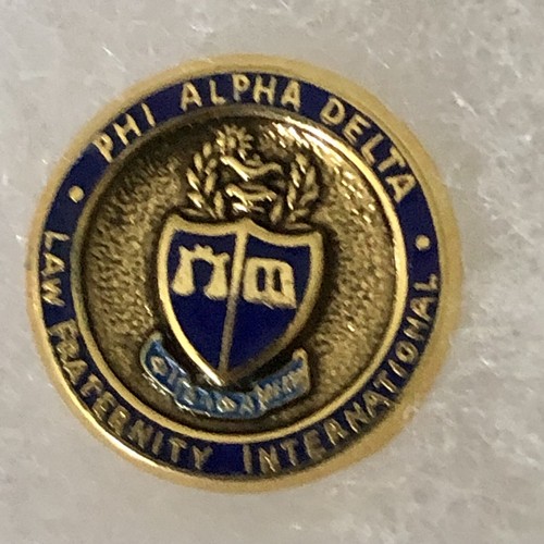 Phi Alpha Delta Law Fraternity International Lapel Pin Vtg Gold Tone - Picture 3 of 4