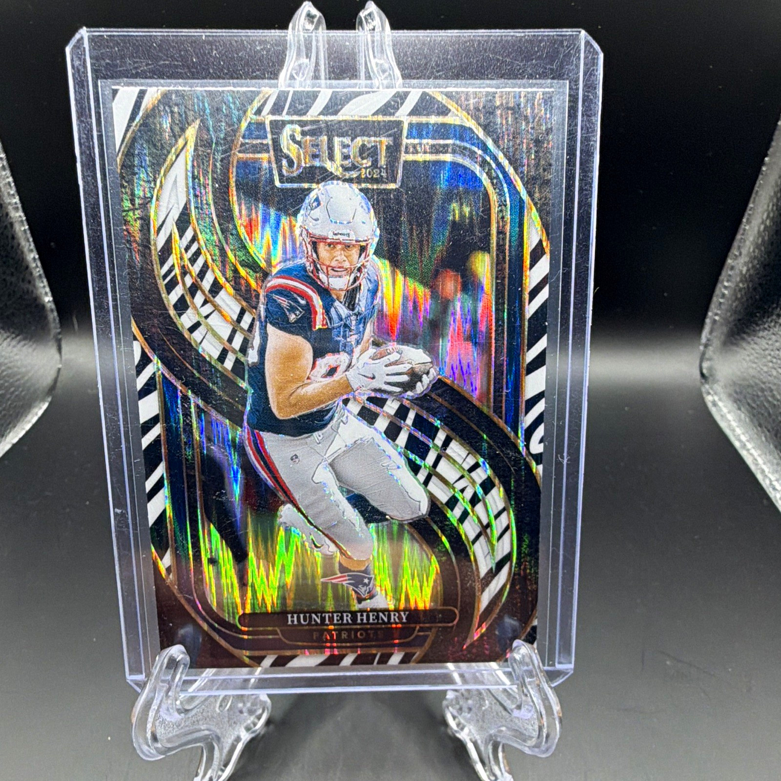 Panini 2024 Select Football Premier Level Hunter Henry #160 Zebra Prizm Patriots
