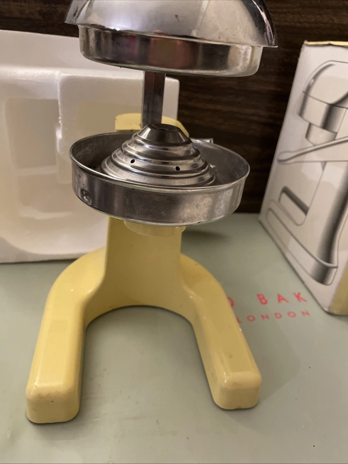 COMPACT CITRUS JUICER MANUAL metrokane NY