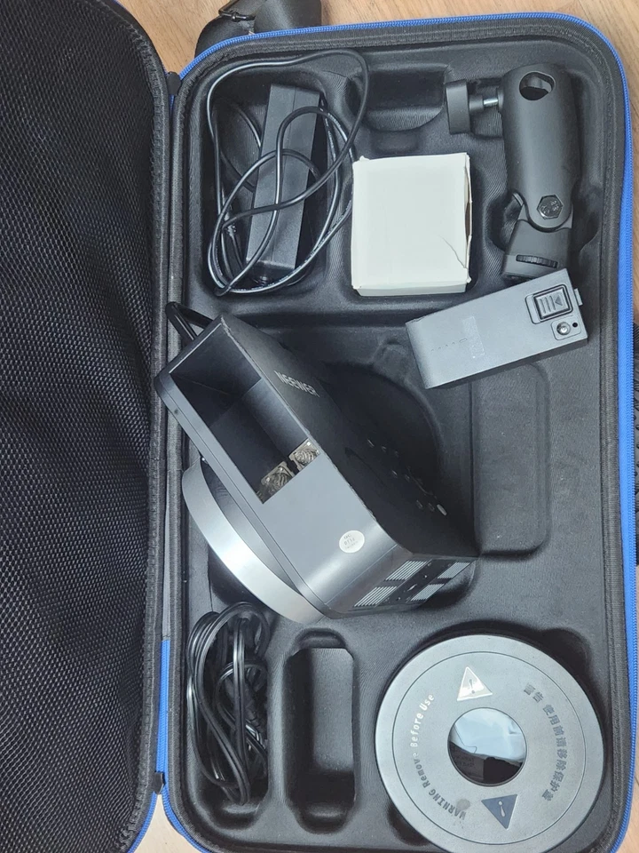 Neewer Q4 TTL 400Ws Studio Flash HSS 1/8000s with accessories - Image 4 of 4