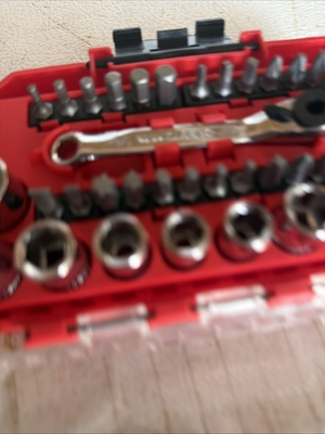 #ad Craftsman 1 4quot; Drive SAE and Metric 35 pcs Mfr #CMMT12005LZ $35.00