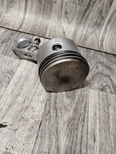 Briggs & Stratton piston 391650 rod 391640 (Superseded to 490566)