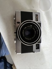 Vintage Fujica 35 Auto-M Point and Shoot Film camera Stuck Shudder