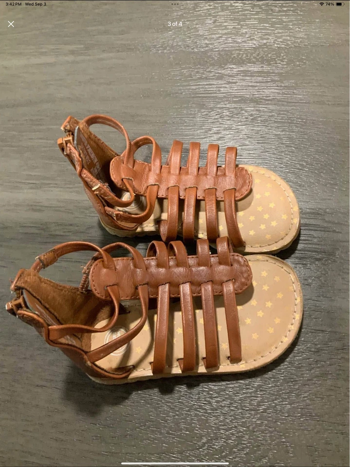 Toddler Summer Sandals. Lot of 2 Pairs. Size 5/6. Excellent.  - Image 3 of 4