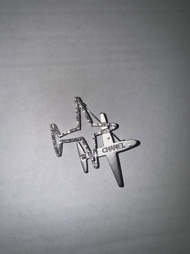 Chanel Double Airplane Crystal Silver-Tone Brooch Circa 2016 - 第 2/6 張圖片