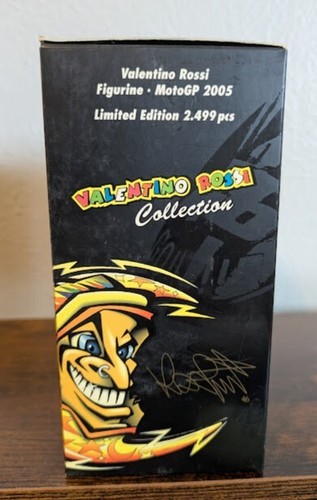 Minichamps 1/12 Scale 312 050046 Valentino Rossi Figurine MotoGP 2005 - Picture 3 of 4