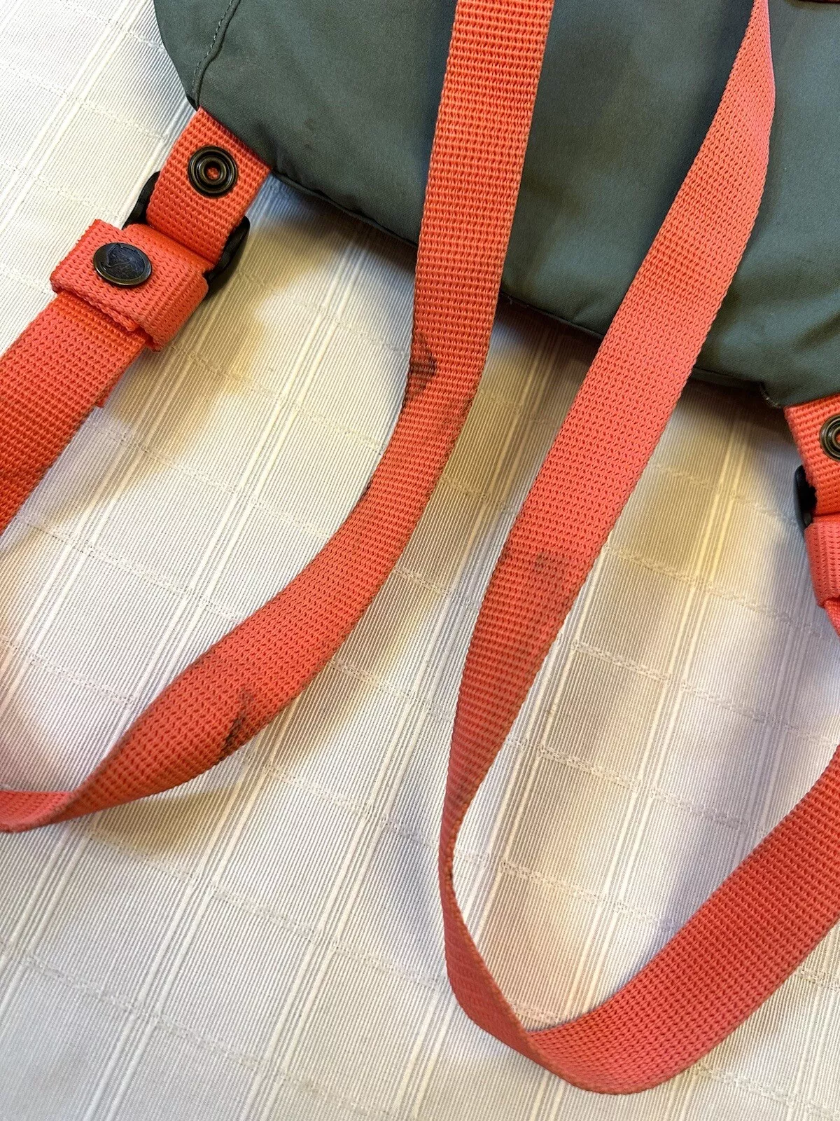 fjallraven mini backpack frost peachy pink 