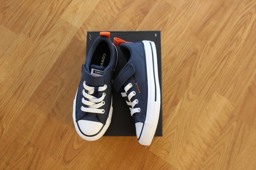 NWT BOYS GIRLS CONVERSE SZ 13 SHOES CTAS MALDEN