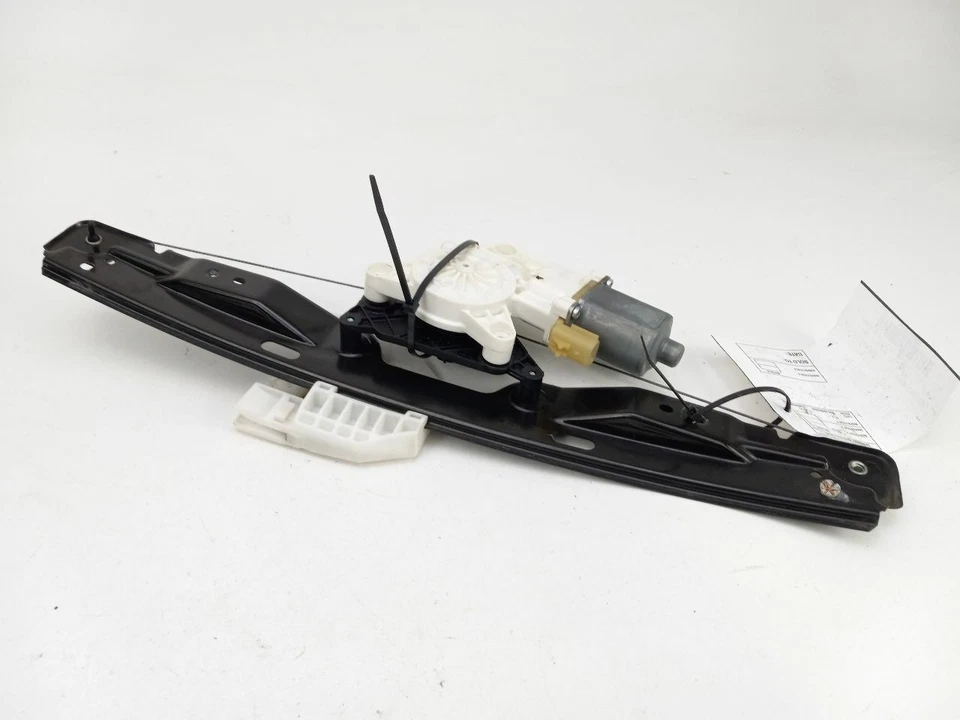 2011 - 2014 CHRYSLER 200 REAR LEFT SIDE WINDOW REGULATOR - Image 4 of 4