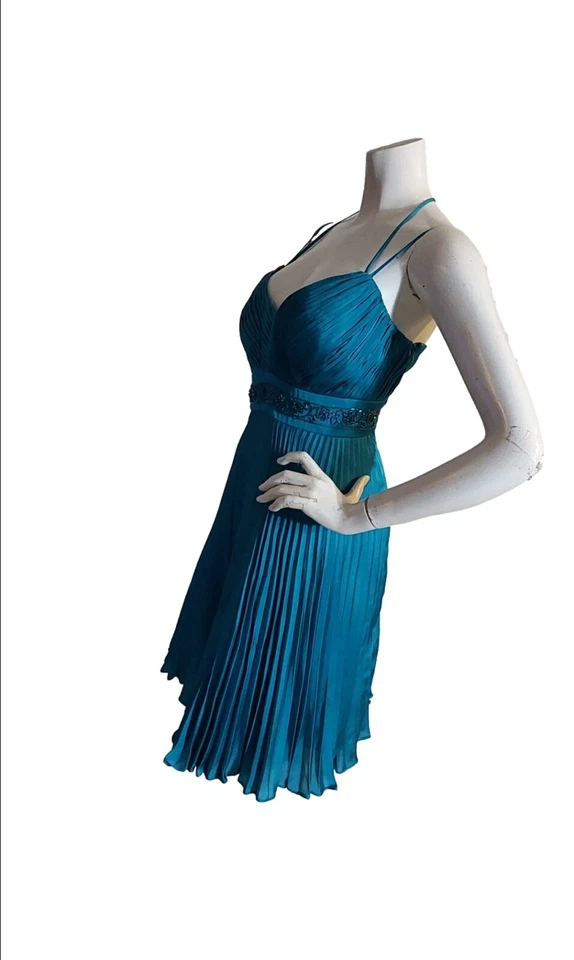 OLEG CASSINI SMOKED PLEATED DRESS SIZE 10 - Image 2 of 3