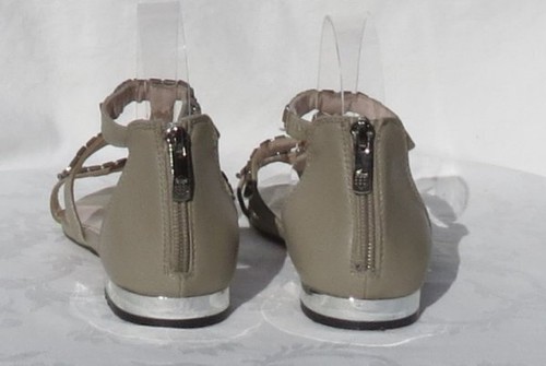 VINCE CAMUTO US 36.5 6.5 Stucco Grigio Perline Cristalli Sandali Ballerine con Cinturino HILDA - Foto 4 di 7