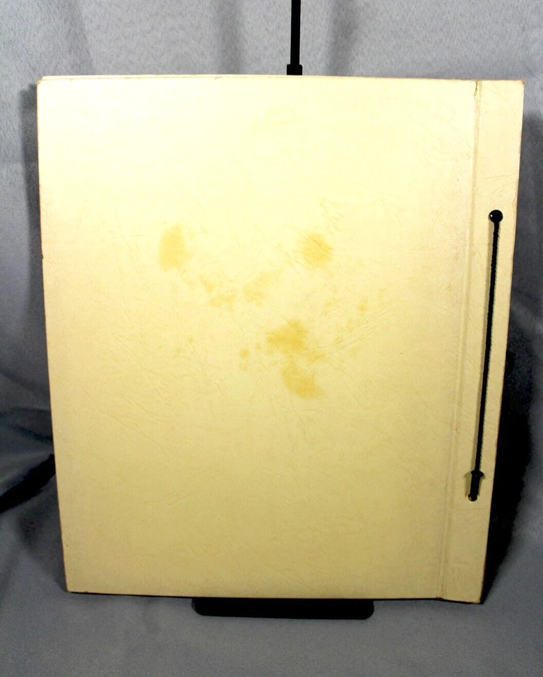 Álbum de recortes adolescente vintage años 50 GirlTalk de Premier Mfg brillante divertido graduación fútbol Foto 2 de 4