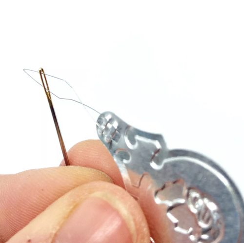 Nadeleinfädler / Einfädler Einfädelhilfe für Nadeln (Nähmaschine und Hand) - Bild 2 von 3