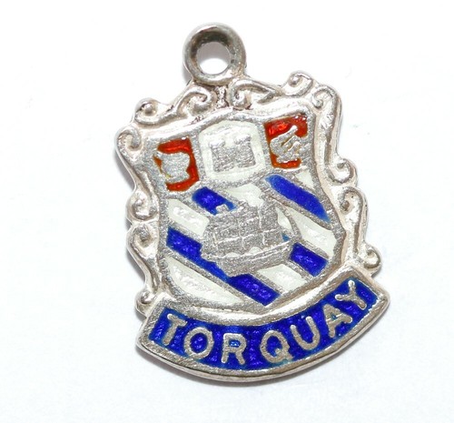 Vintage REU Sterling/Enamel Minnesota State Flag Bracelet/Travel Charm NOS Vintage REU Sterling/Enamel Minnesota State Flag Bracelet/Travel Charm NOS