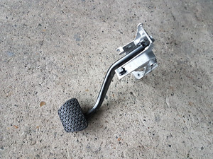 BMW 3er E90 E91 E92 LCI Pedal Bremspedal Automatikgetriebe 6751975