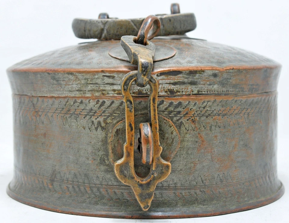 Antigua Caja de Pan Chapati Redonda de Cobre Original Antigua Artesanal Grabada Fina Foto 2 de 4
